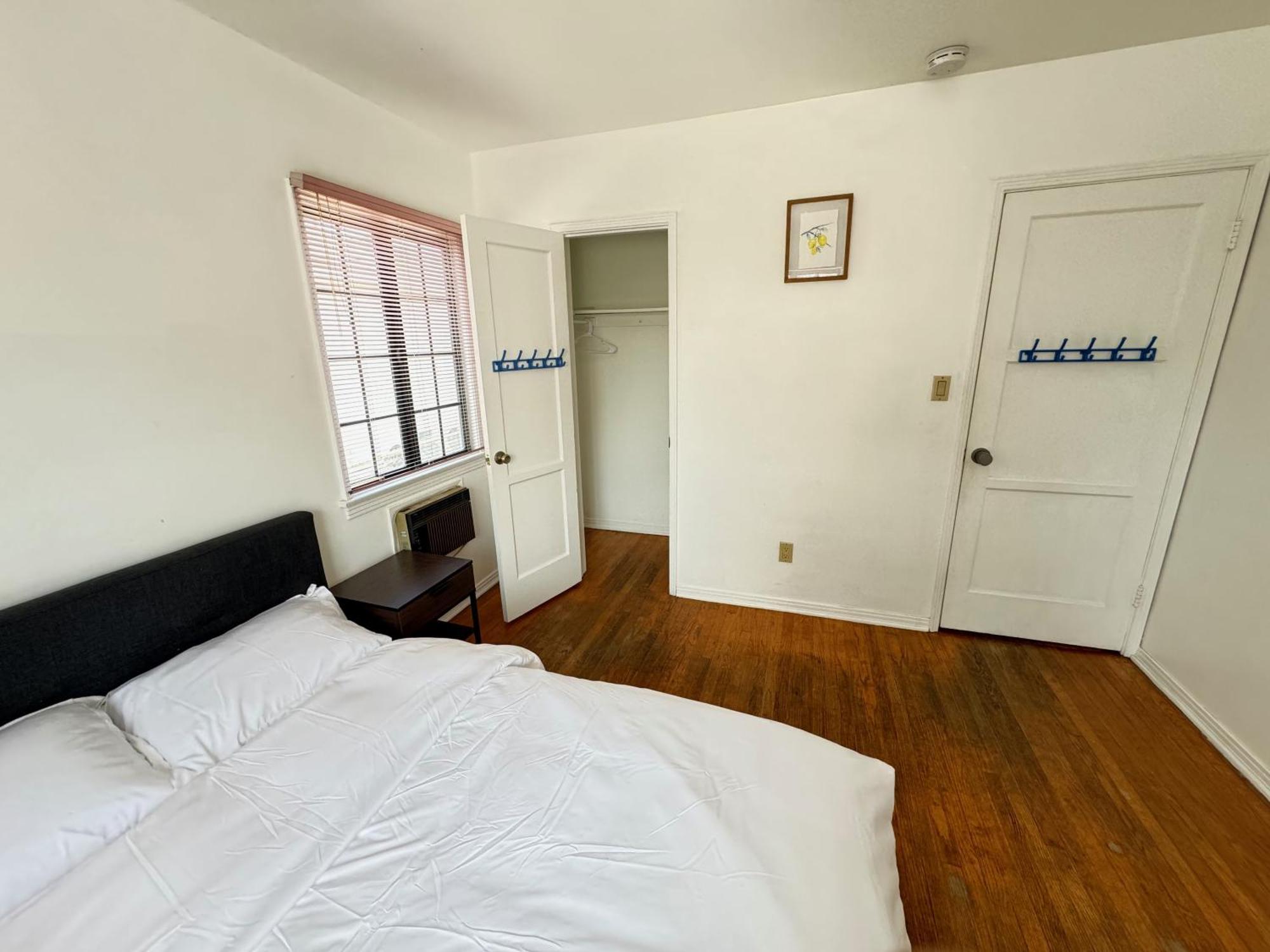Cozy Home In Prime Location Monterey Park Exterior photo