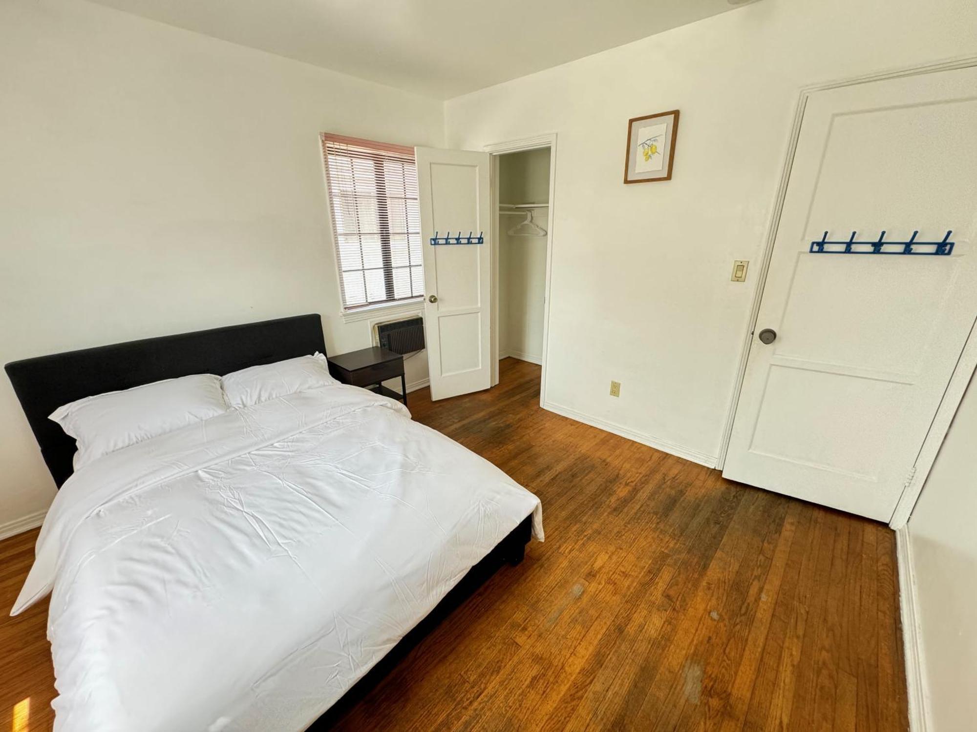 Cozy Home In Prime Location Monterey Park Exterior photo
